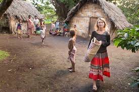 Rijst brengen om te helpen. Tanna, Vanuatu.