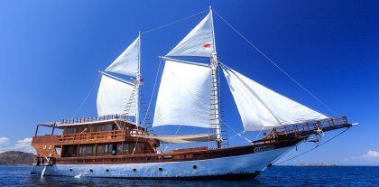 Boat charter