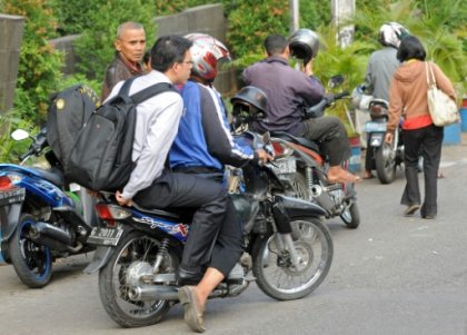 scooter taxi in Indonesie